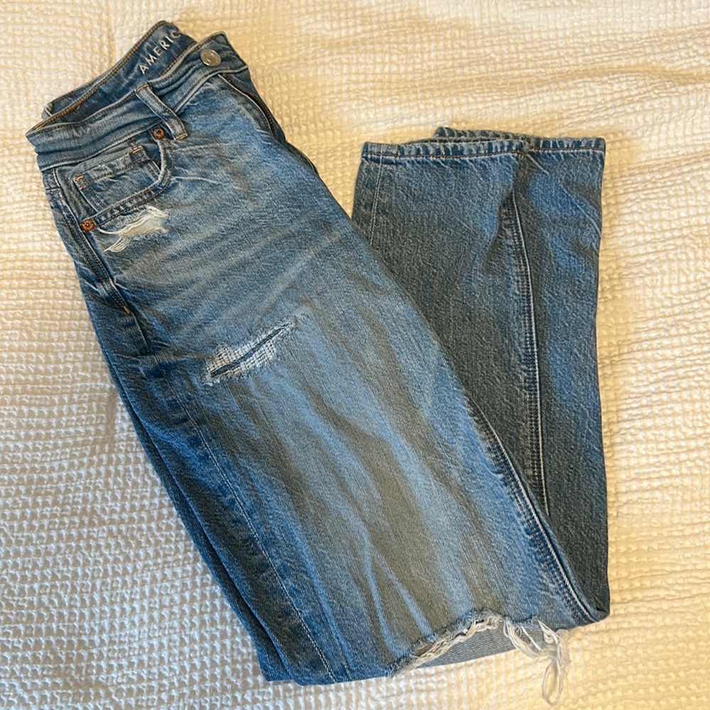 American Eagle mom jeans